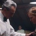 PHANTOM THREAD Image 8